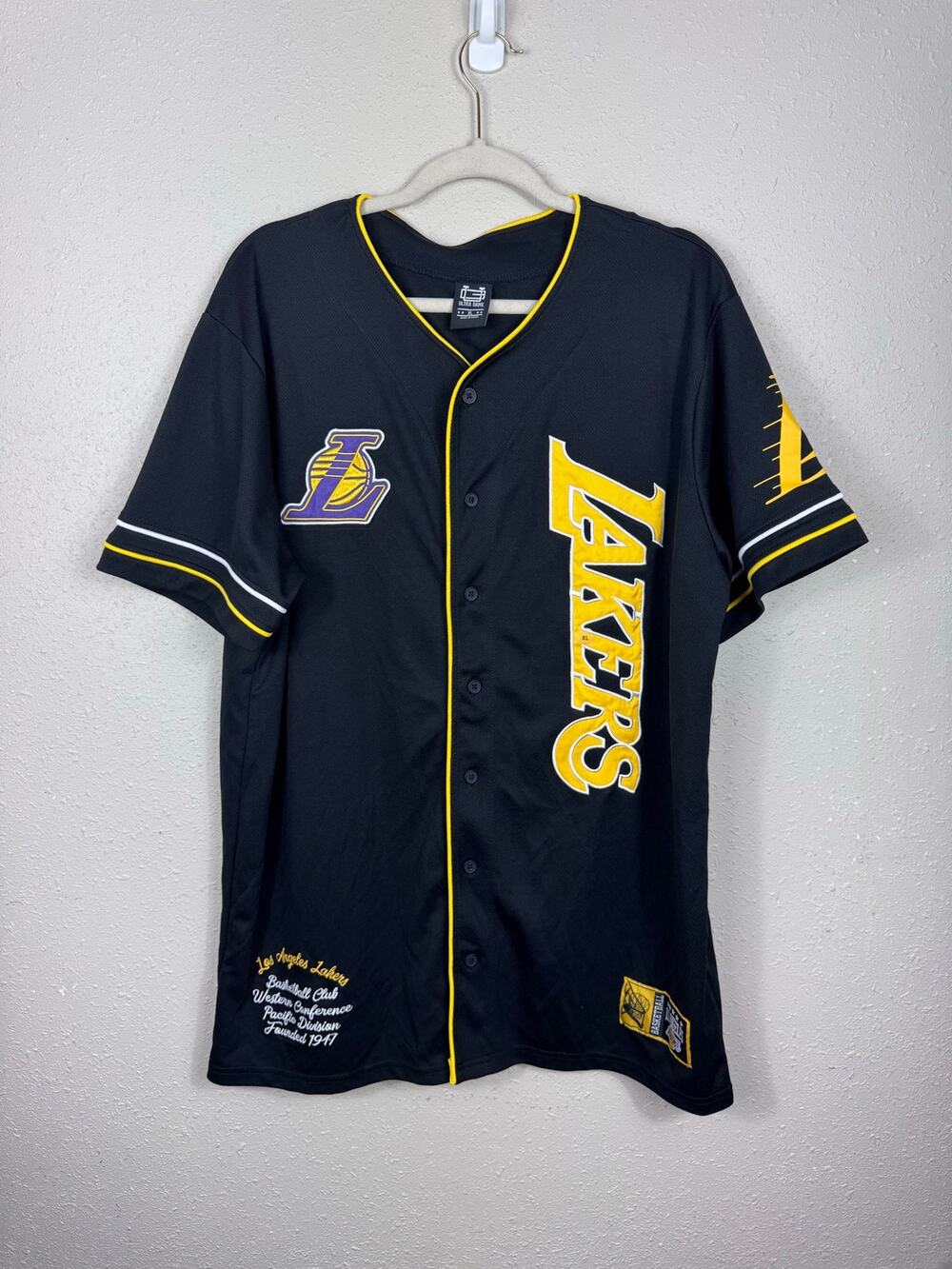 Ultra Game NBA Lakers Baseball Style Jersey LA Lakers Size XL